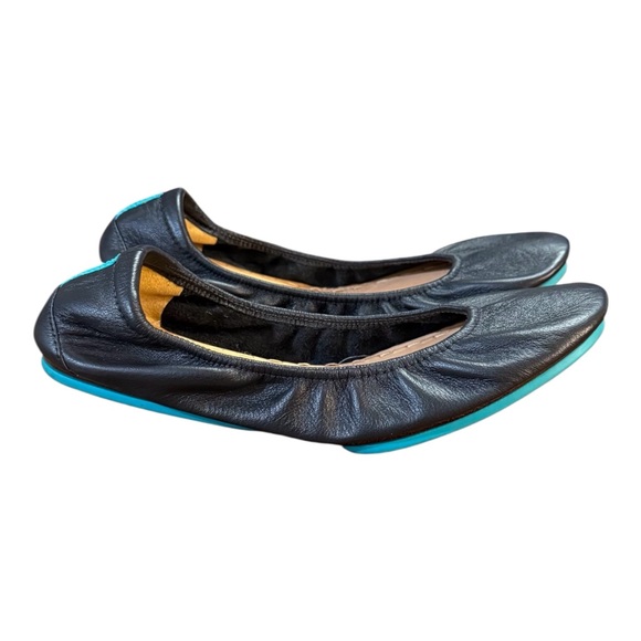 Tieks Shoes - Tieks Matte Black Leather Flats with Turquoise Soles Women’s Size 9